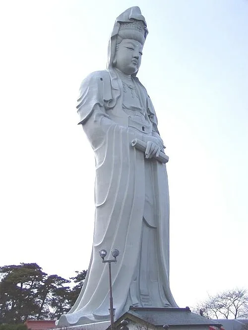 2005년 다카사키 백의대관음
