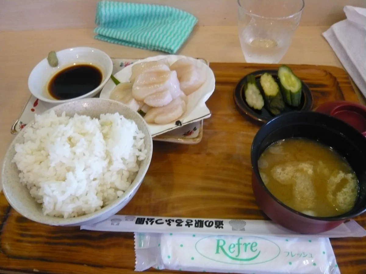 2008年のさるふつ公園のホタテ定食