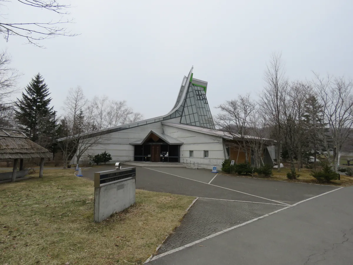 2023年の二風谷アイヌ文化博物館の外観