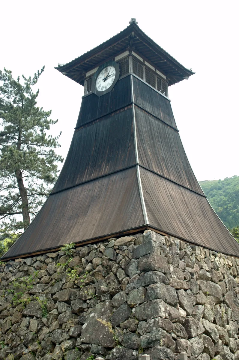 이즈시 신코로 시계탑
