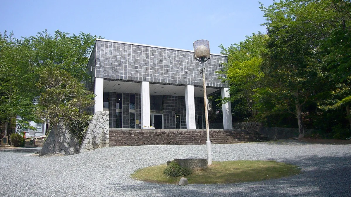 2006년 야나기타 구니오·마쓰오카가 기념관 외부