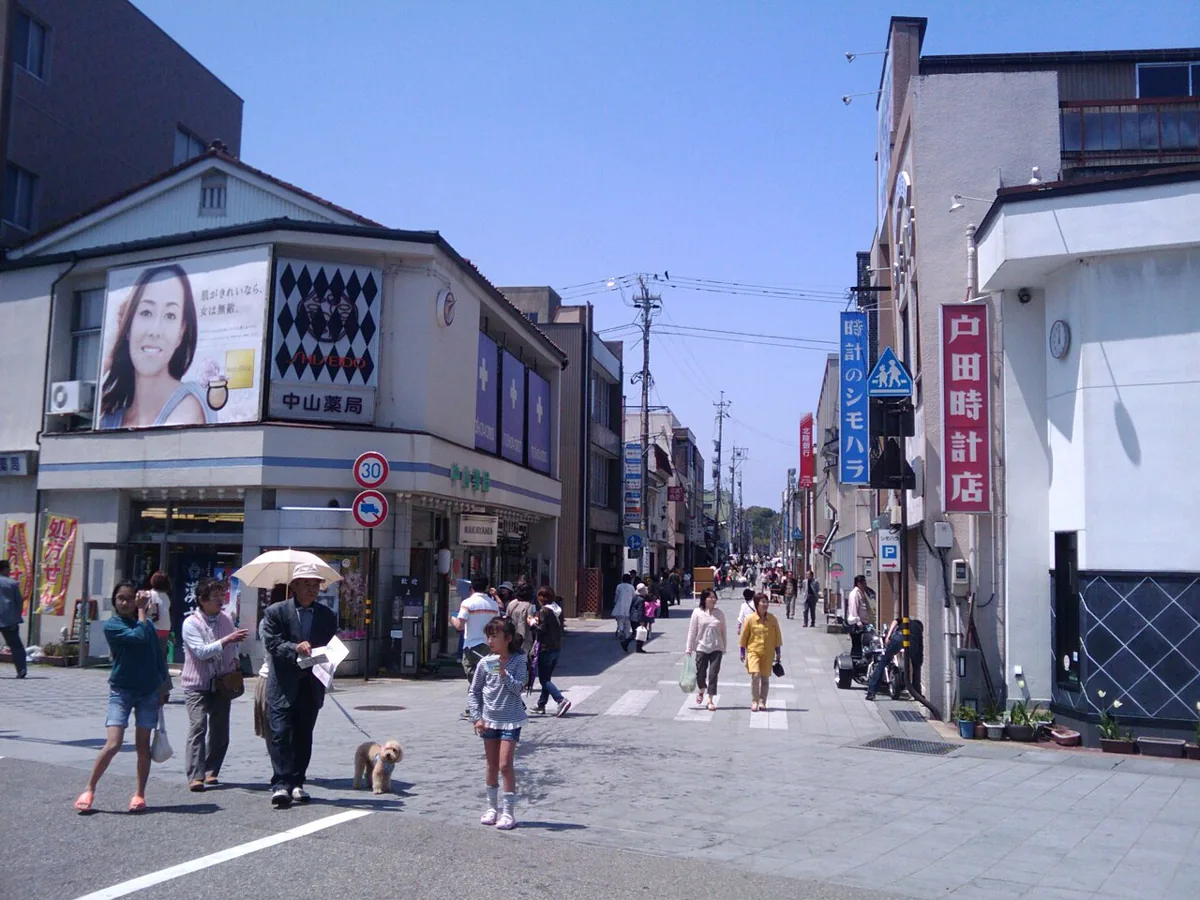 震災前の2012年の一本杉通り