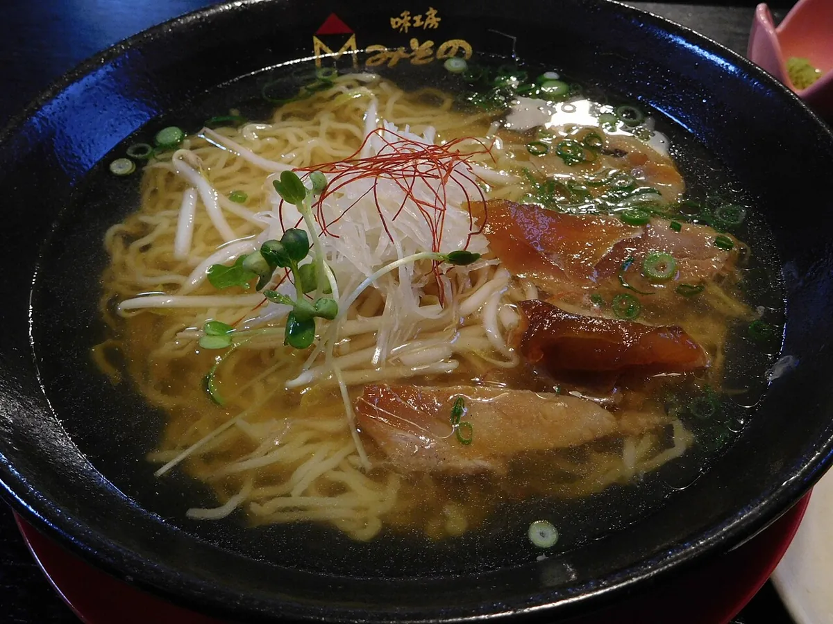 2018년 미소노에서 촬영한 구시키노 마구로 라멘