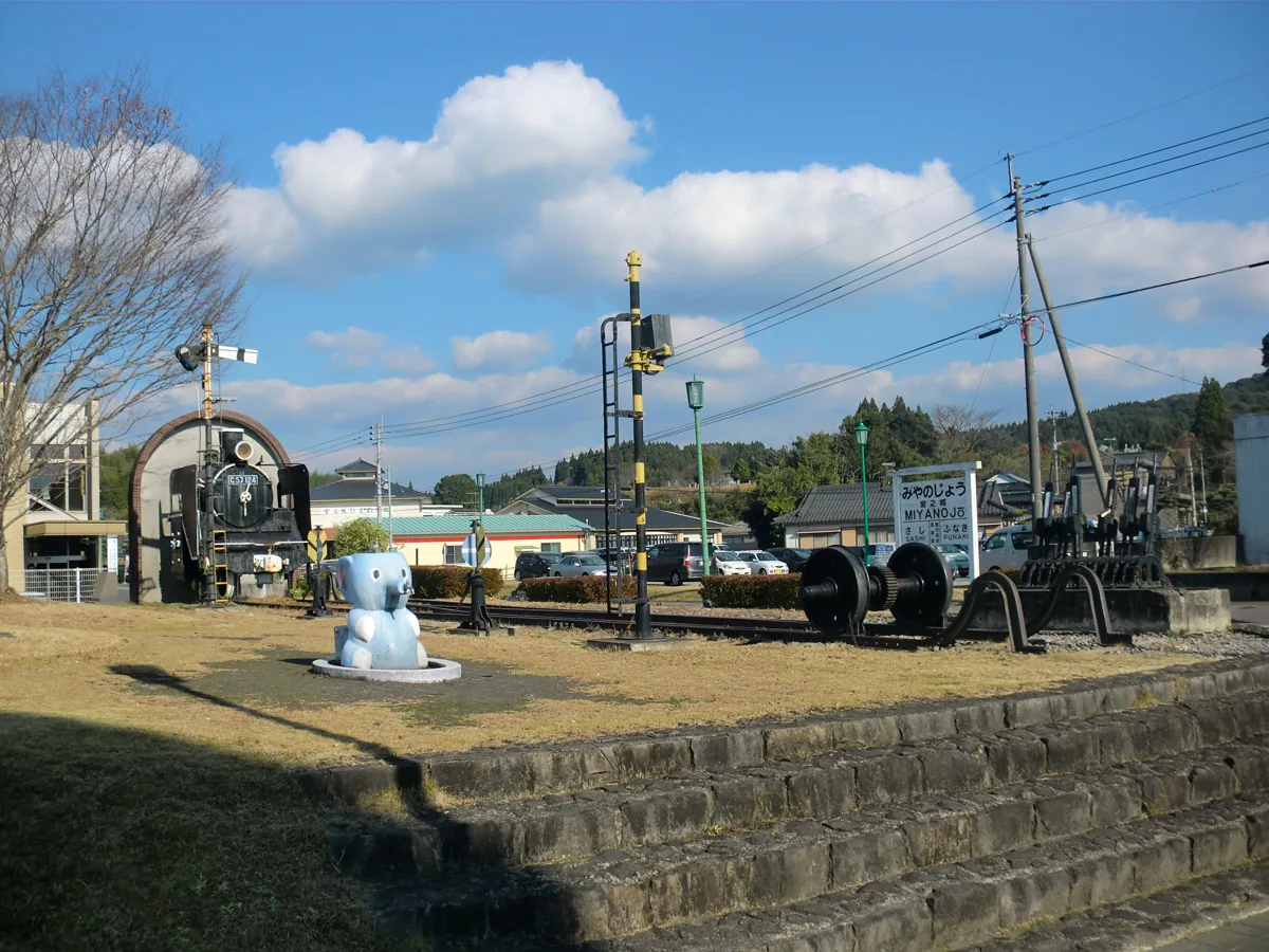 2012年の宮之城線旧駅跡の屋外