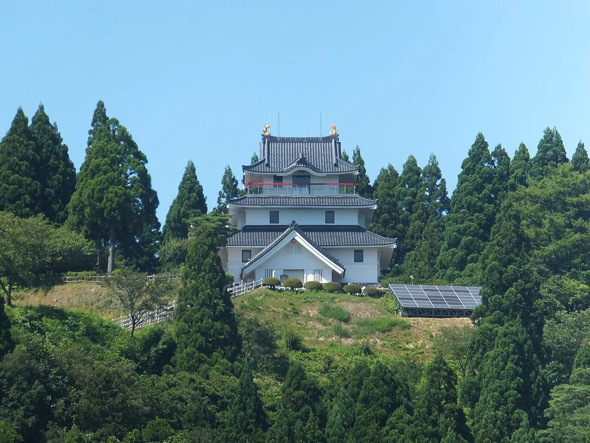 2017年8月の城型の五城目町森林資料館