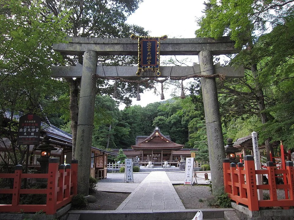 2012年の出雲大神宮の鳥居