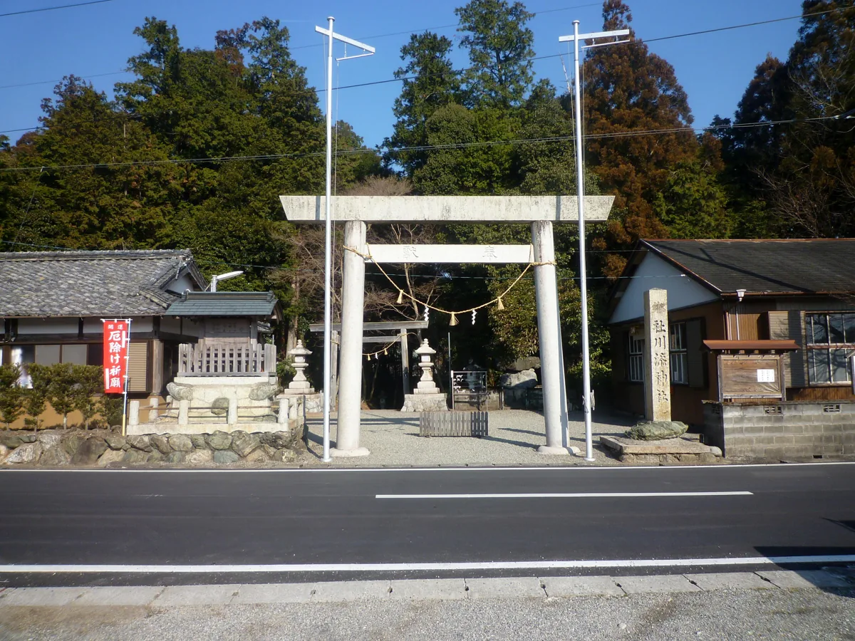 2010년 1월 가와조에 신사 도리이와 입구