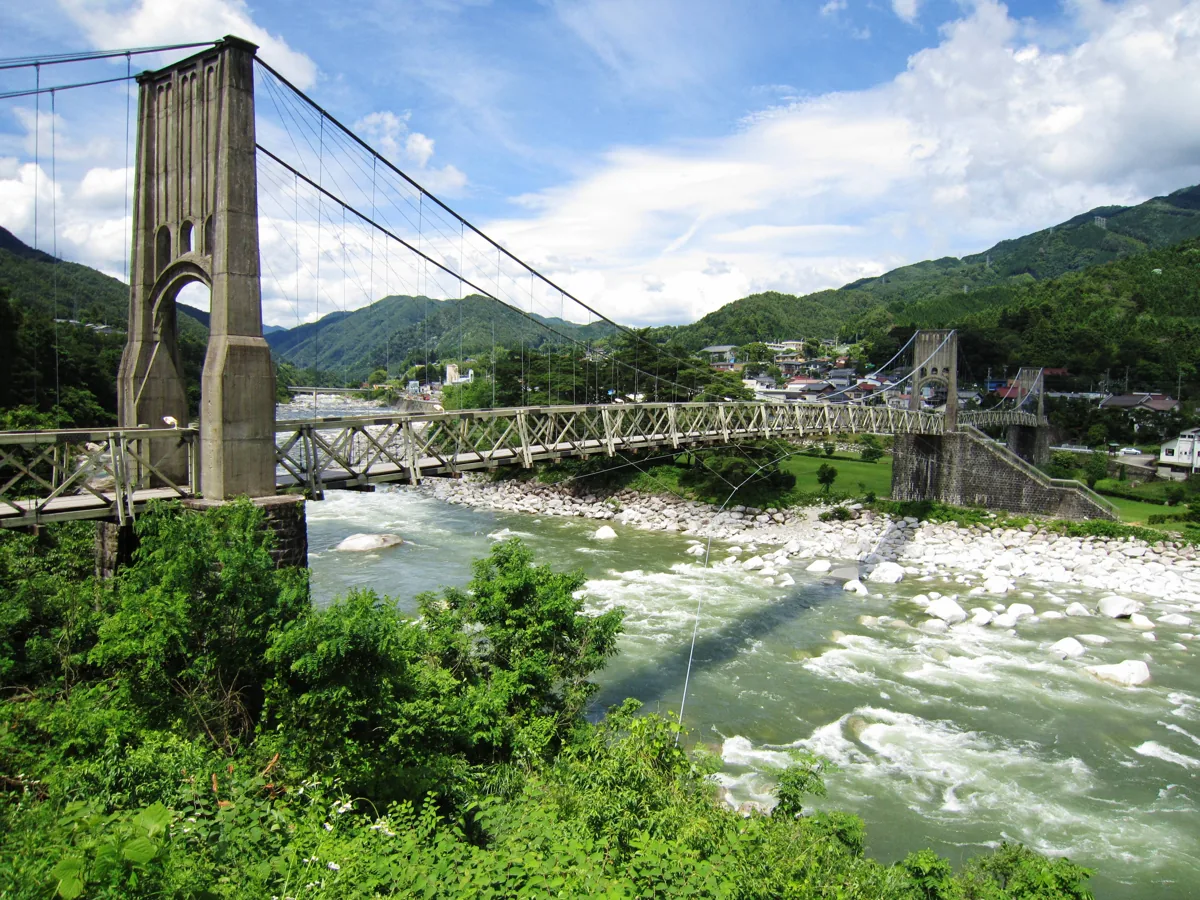 2011年6月の木曽川の桃介橋