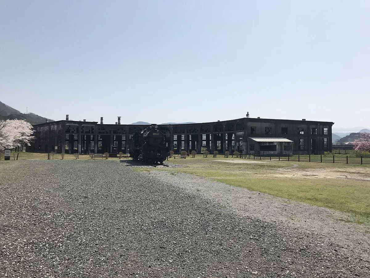 Bungo-Mori Roundhouse Park in March 2018