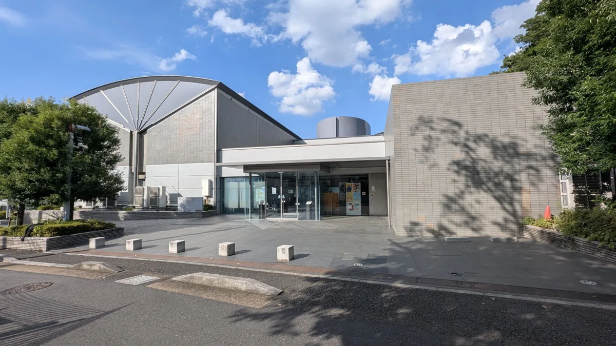 Asaka City Museum front entrance in 2025