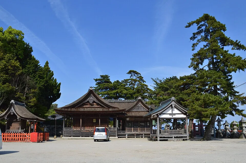 2014년 시라히게 신사 경내