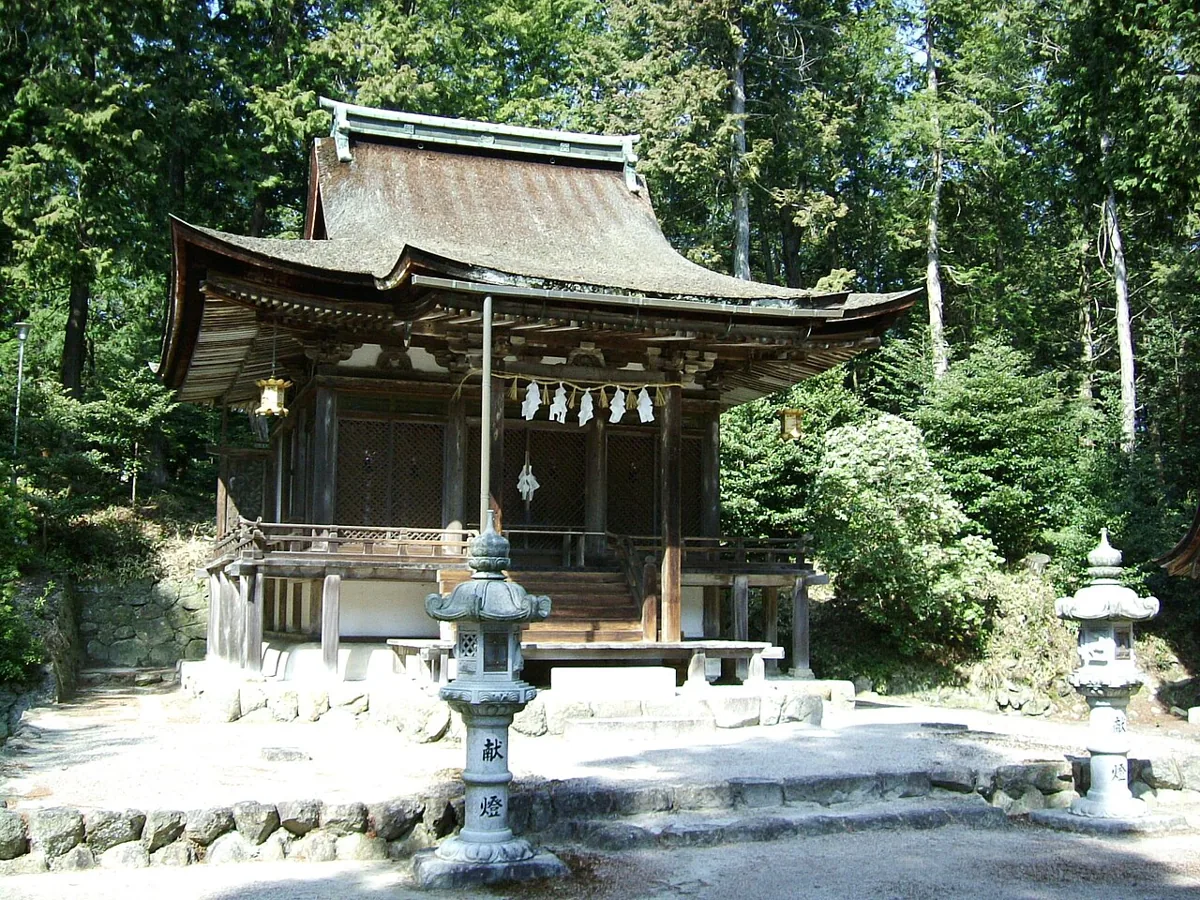 大笹原神社の本殿