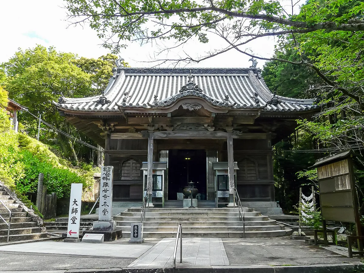 熊谷寺の本堂