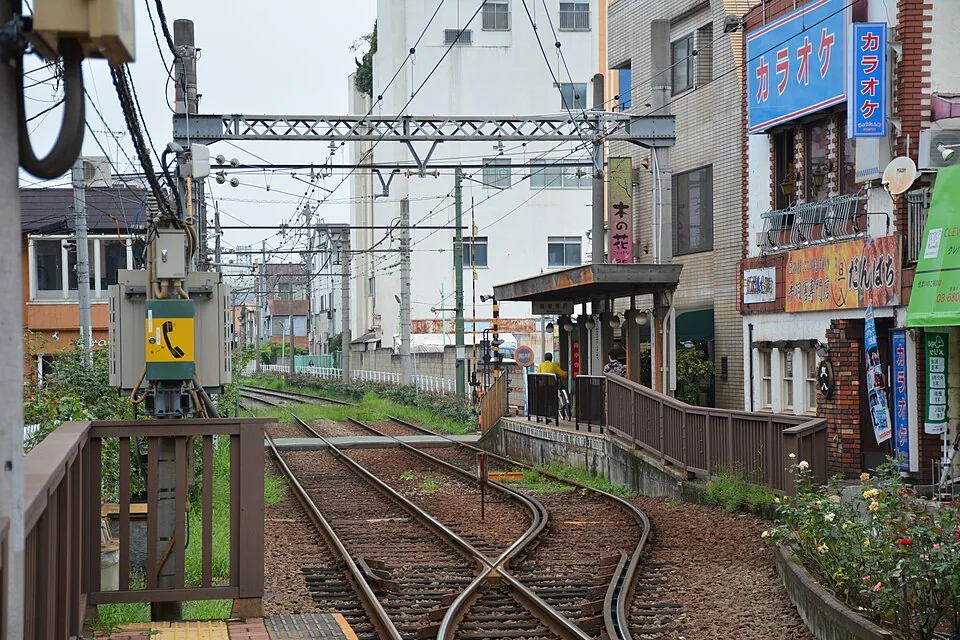 Minowabashi tram stop in 2014