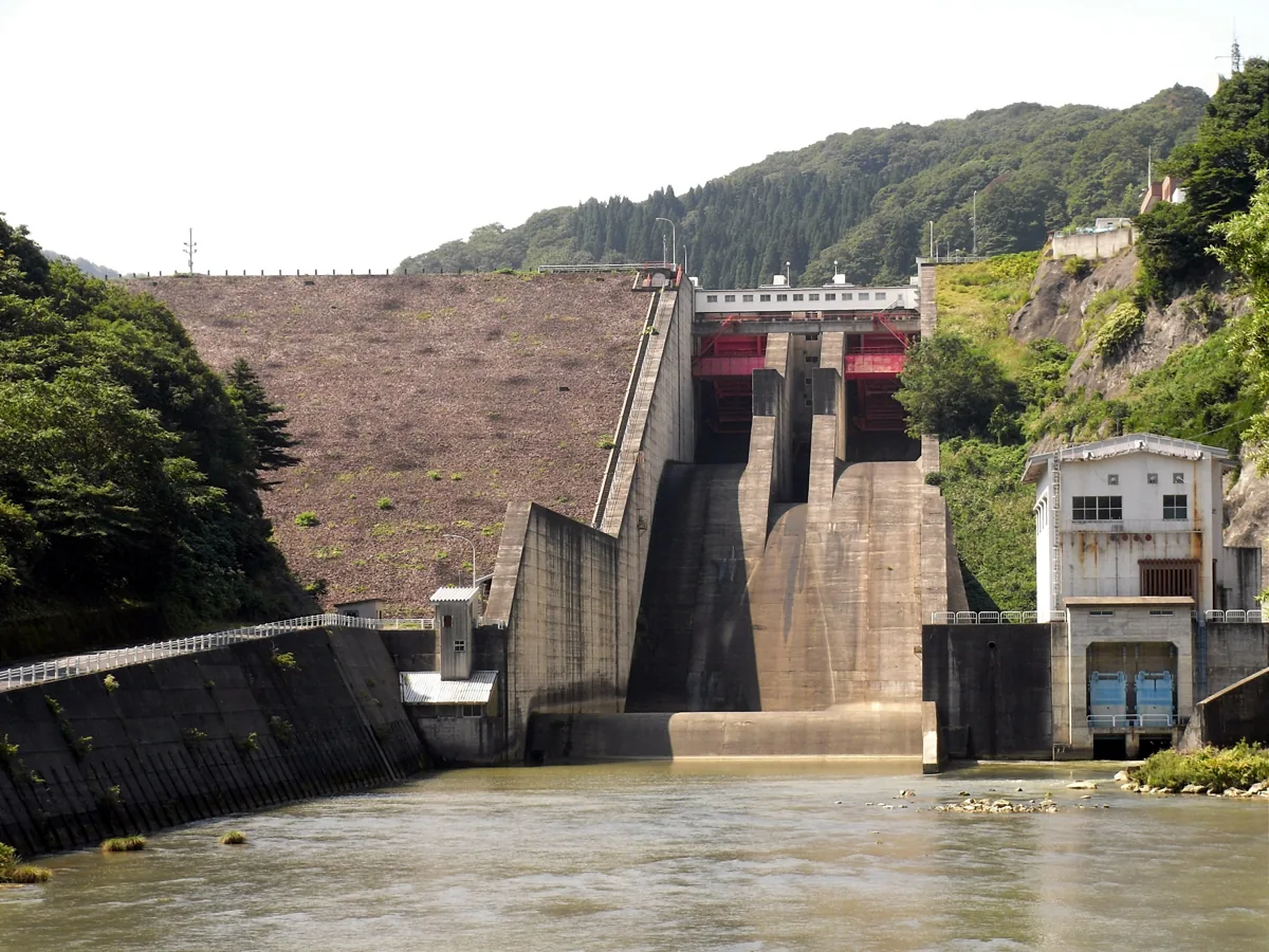 Shirakawa Dam in Iide in 2008