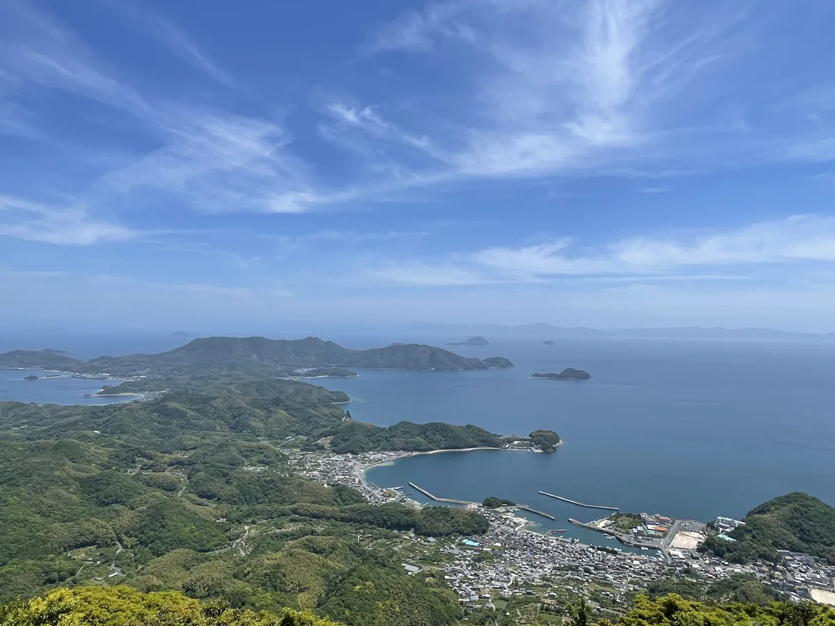 2024年5月、嵩山展望テラスから見た島々