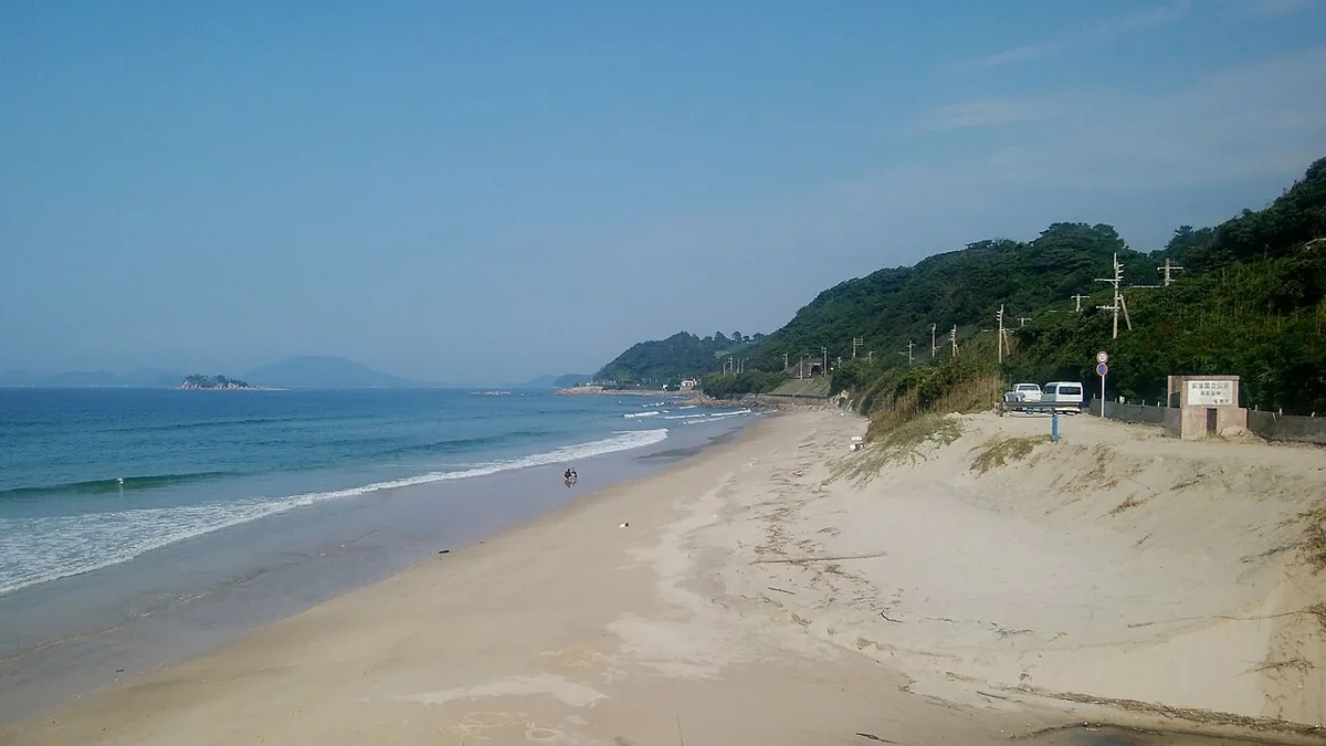 2024년 9월 아네고노하마의 해변과 해안 언덕