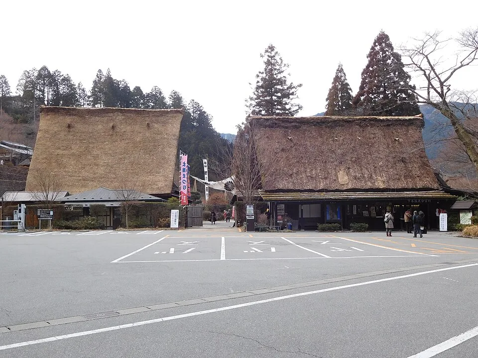 Relocated steep-roofed houses at Gassho Village