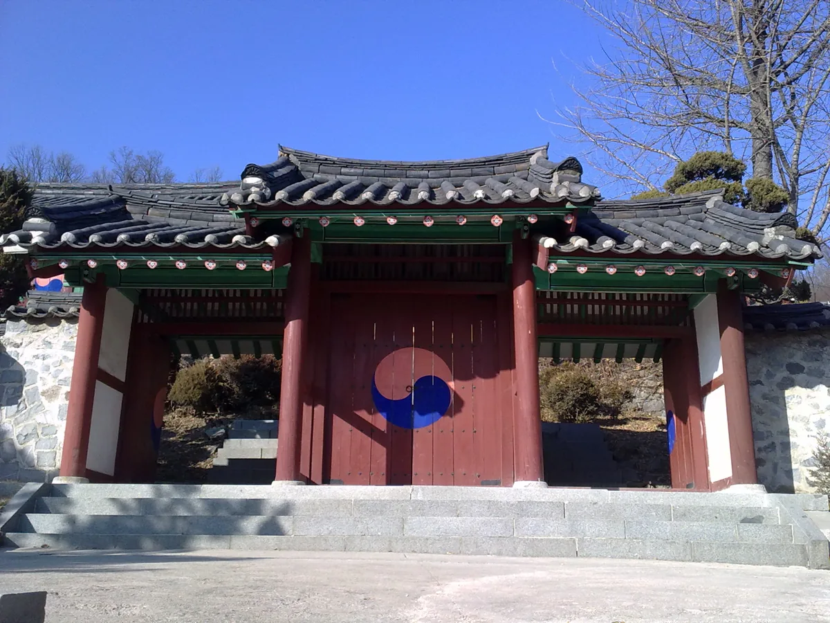 2011년 인천향교의 외삼문