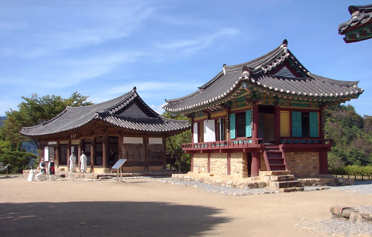 2007年の清風文化財団地・凝清閣付近