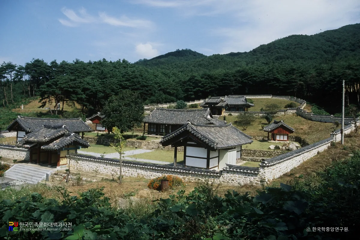 1999年の光州・氷月堂全景